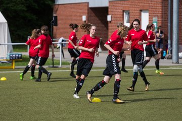 Bild 14 - B-Juniorinnen Pokalfinale SV Henstedt Ulzburg - SG Holstein Sued : 2:0